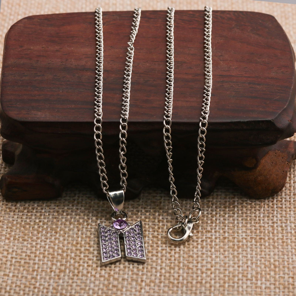 Collar de BTS