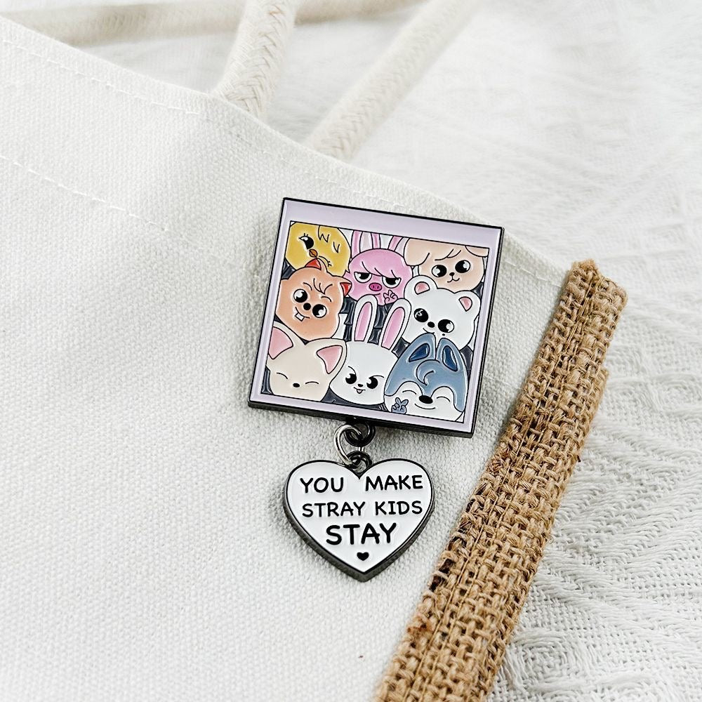 STRAY KIDS pendant brooch product image 2